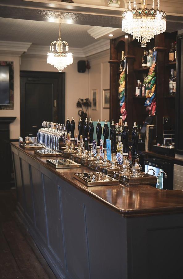 Bed and Breakfast The Lord Grenfell Maidenhead Esterno foto The bar at the Old Red Lion