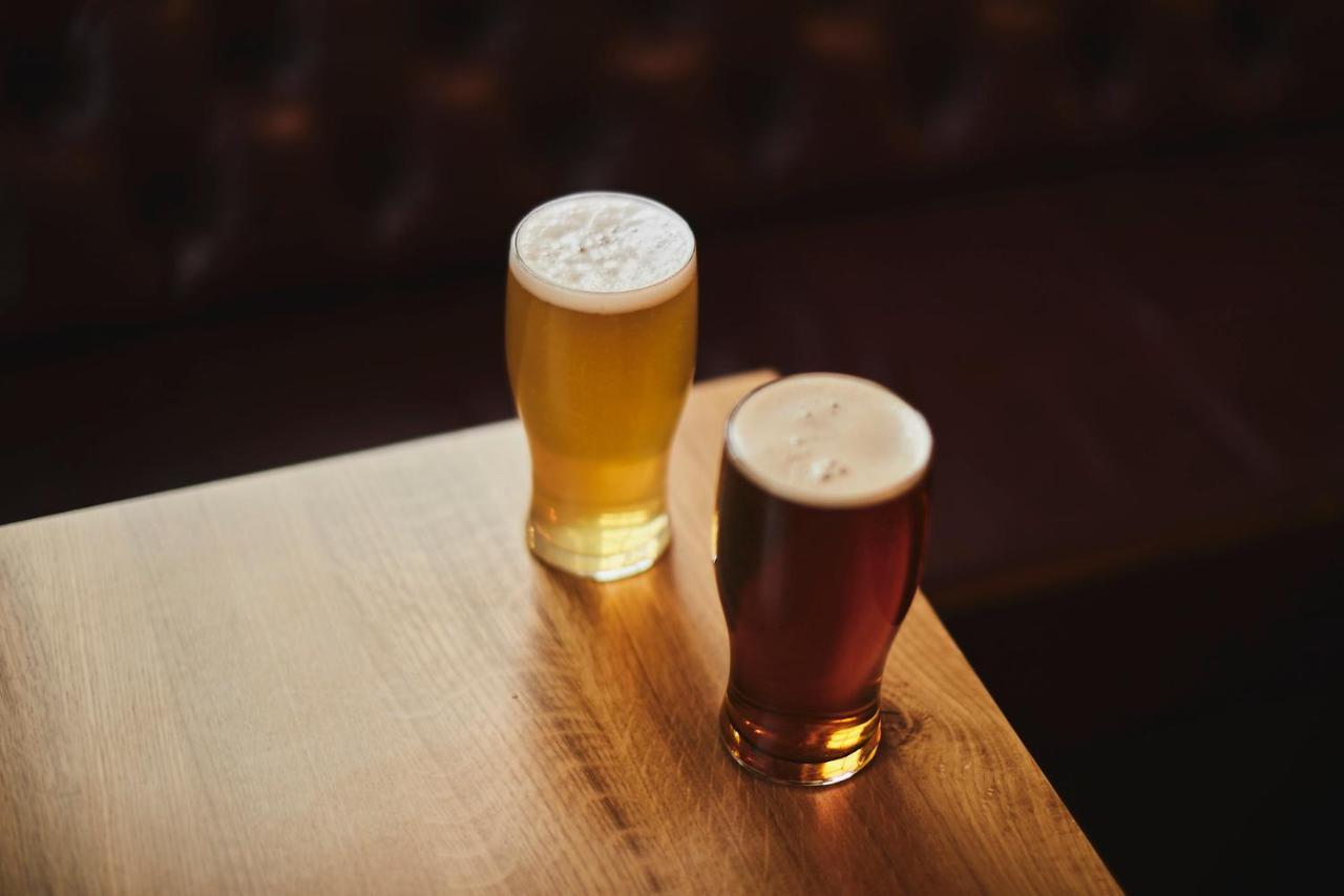 Bed and Breakfast The Lord Grenfell Maidenhead Esterno foto Two pints of beer